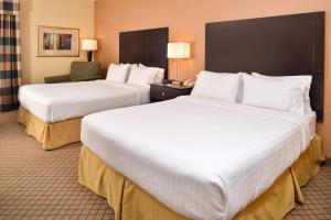 Holiday Inn Express Lewisburg - New Columbia by IHG