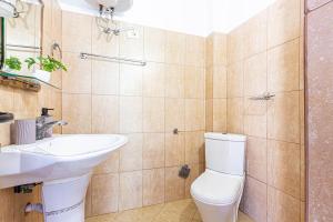 Radhima Res 15 - One Bedroom Apt, Sea View