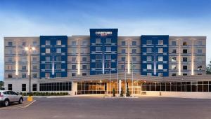 Courtyard by Marriott Montreal West IslandBaie D’Urfe