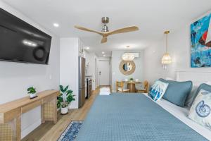#216 Ocean View Efficiency King with Full Kitchen