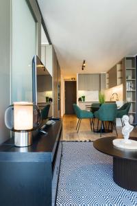 Sleek 1BR1BA Apt Urban Oasis for 3 in Las Condes