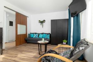 Spacious Apartment for 6 Persons Balcony and Workspace by Noclegi Renters