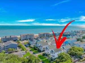 Steps to Beach! 4BR- 4BA En-Suite, Pool, Sleeps 14