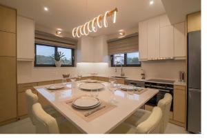 Lilia Home