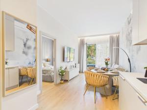 Sand & Sky Premium Apartment Terrace & SPA by Solarento