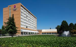 Coast Chilliwack Hotel by APA