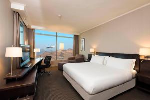 Holiday Inn Santiago - Airport Terminal by IHG