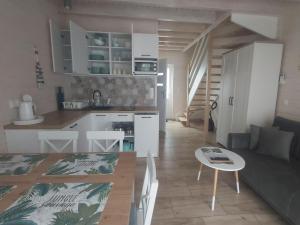 Large holiday homes with beautiful gardens