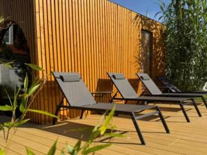 Luxury holiday home with terrace, sauna, jacuzzi