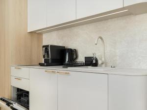 Apartment close to the beach, with pool