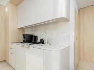 Apartment close to the beach, with pool