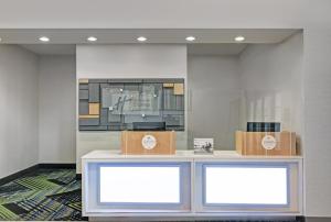 Holiday Inn Express Newport by IHG