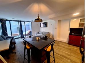 Dúplex con patio privado, Providencia
