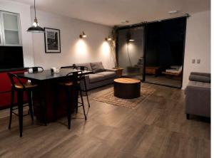 Dúplex con patio privado, Providencia
