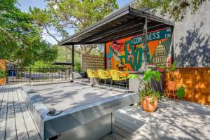 Prime SoCo cozy studio w laundryWiFi 7 Min to DT