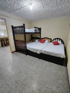 Apto Y piscina