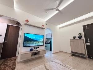 Vrush Home