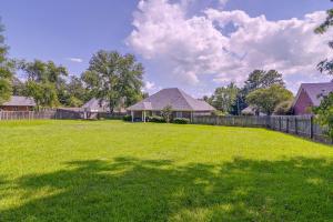 Fenced Yard! Group Getaway, 2 Mi to MSU