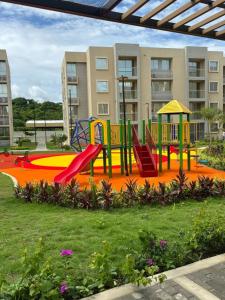 Luxury 2BR Apt Cartagena Pool, Gym & Near Beach