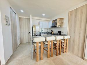Luxury 2BR Apt Cartagena Pool, Gym & Near Beach