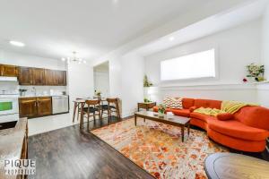 Retro Vibes - King Bed - Long Stays - Garage - Wi-Fi