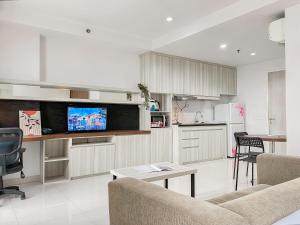 Simply Look Apartment Studio at Azalea Suites By Travelio
