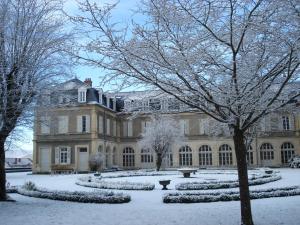 B&B / Chambres d'hotes Espace Bernadette Soubirous Nevers : photos des chambres