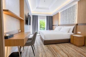 Harmoni One Convention Hotel and Service Apartments