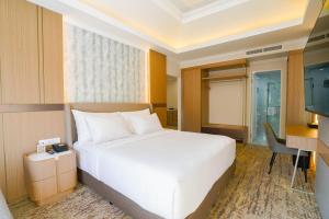 Harmoni One Convention Hotel and Service Apartments