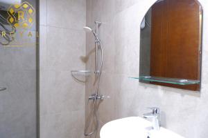 Royal Suites Studio 10QY Tower C - Pollux Habibie Apartment
