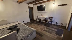 The Nest Room