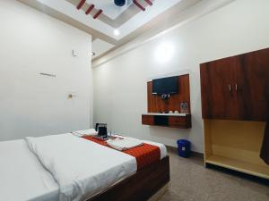 Hotel Shree Venkatesh Nilayam - 200 Mtr From Ram Temple