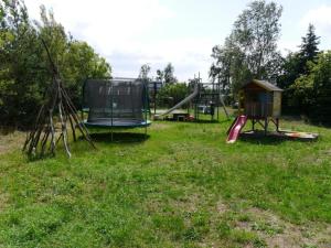 Ferienwohnung mit Kamin und Garten - 10 Minuten von Templin