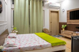 Elio Stay- A Home Away From home