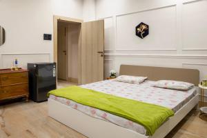 Elio Stay- A Home Away From home
