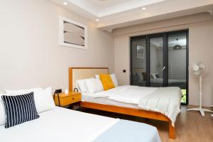 Luxury 2-Bedroom Bosphorus View Residence with Private Parking