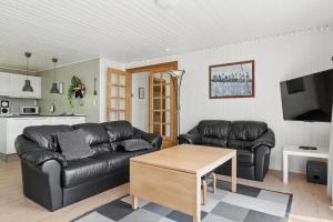 Spacious Holiday Home In Scenic Arrild