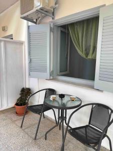 Coastal studio 10 steps from Agia Pelagia beach 2