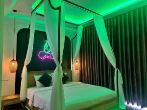 Đào Hoa Mộng Couple Hotel - Gần Biển & Trung Tâm
