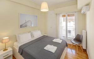 Athenian Apt with Balcony Pagkrati by GHH
