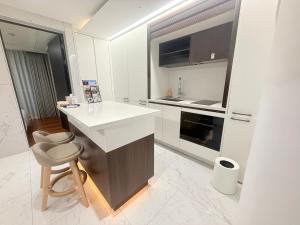 KM House 3 2BR, 3Beds Q1 S2, Family Suite 강남 서초