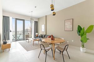 Silkhaus Vacation Homes Elite 2BR Canal View Stay