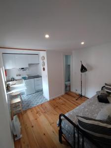 Studio apartment in the heart of Lisbon - RocktheCasbah