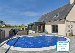 Piscine, jacuzzi et grande terrasse pour 7