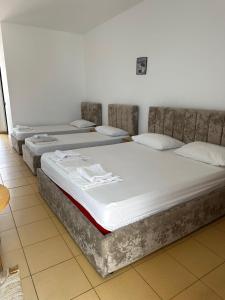 Petros Inn HOTEL JF DHERMI