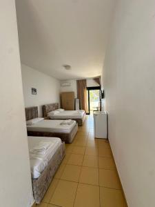 Petros Inn HOTEL JF DHERMI