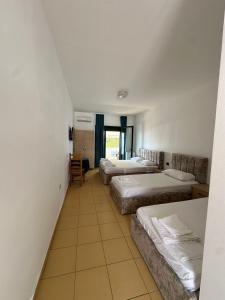 Petros Inn HOTEL JF DHERMI