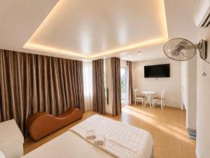 LUNA Hotel