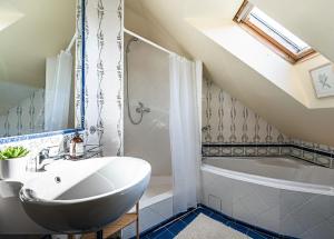 Old Town Penthouse with Prague Castle Views