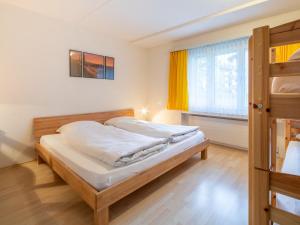 Apartment Val Signina 3-5 by Interhome